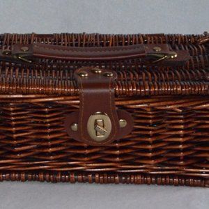 Burton & Burton Dark Stain Willow Basket Case